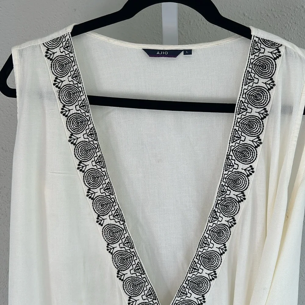 Off-White this elegant